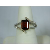 R419 ~ 14k Garnet & Diamond Ring